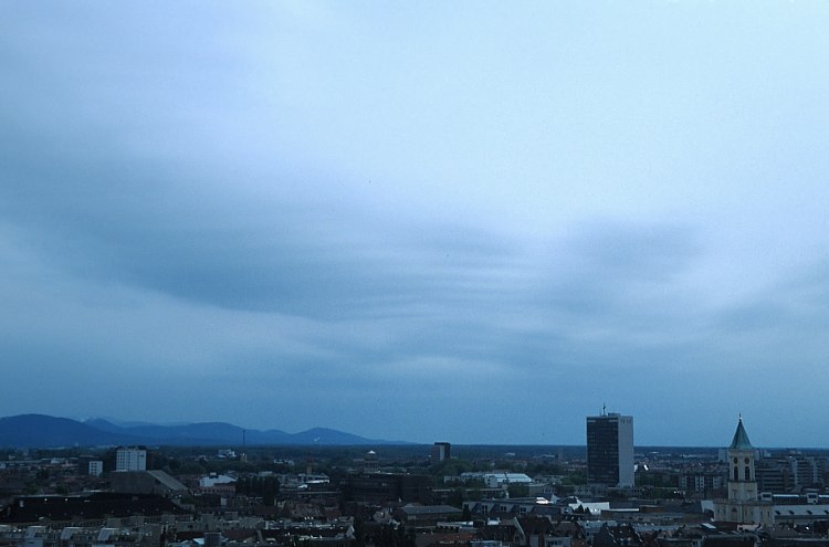 altostratus_undulatus_grand.jpg