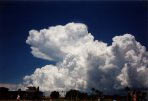 cumulonimbus_pileus_petit.jpg